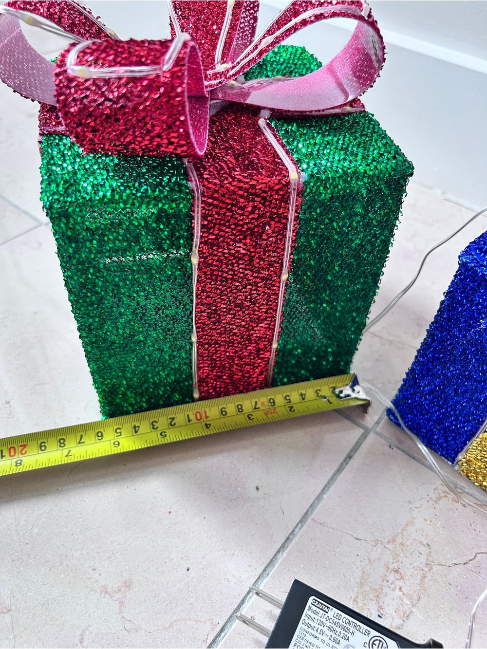 Festive Glitter Gift Box Set of 3 LED Lights - Green, Red, Blue,Gold Christmas - Picture 5 of 8